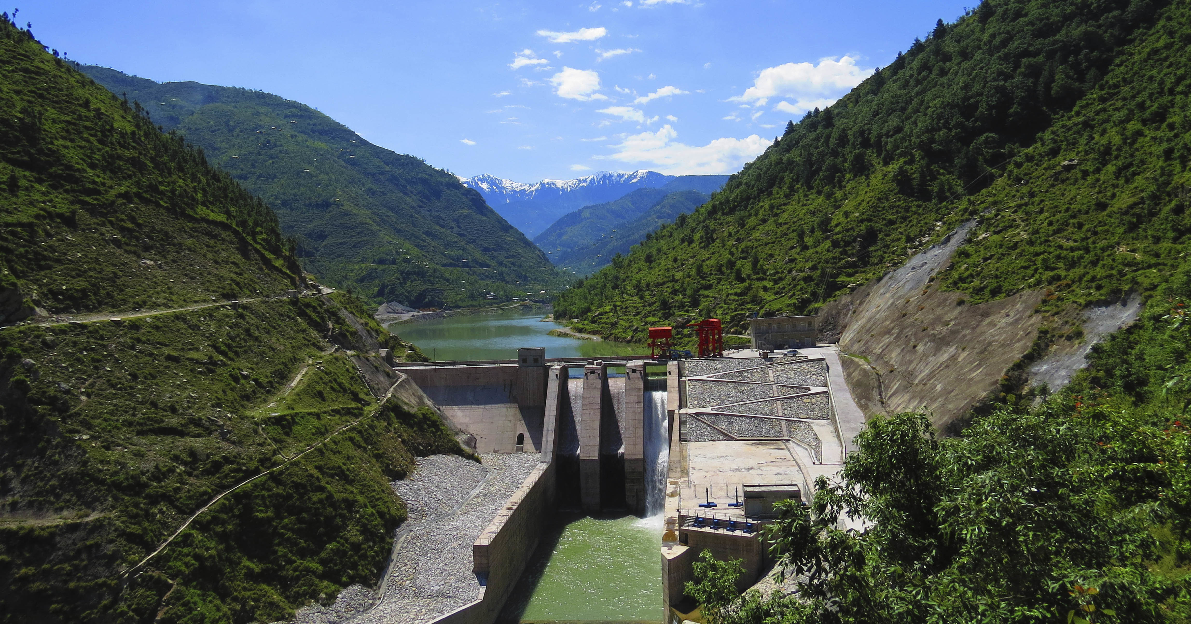 último caso de la compañía sobre Central hidroeléctrica de Paquistán